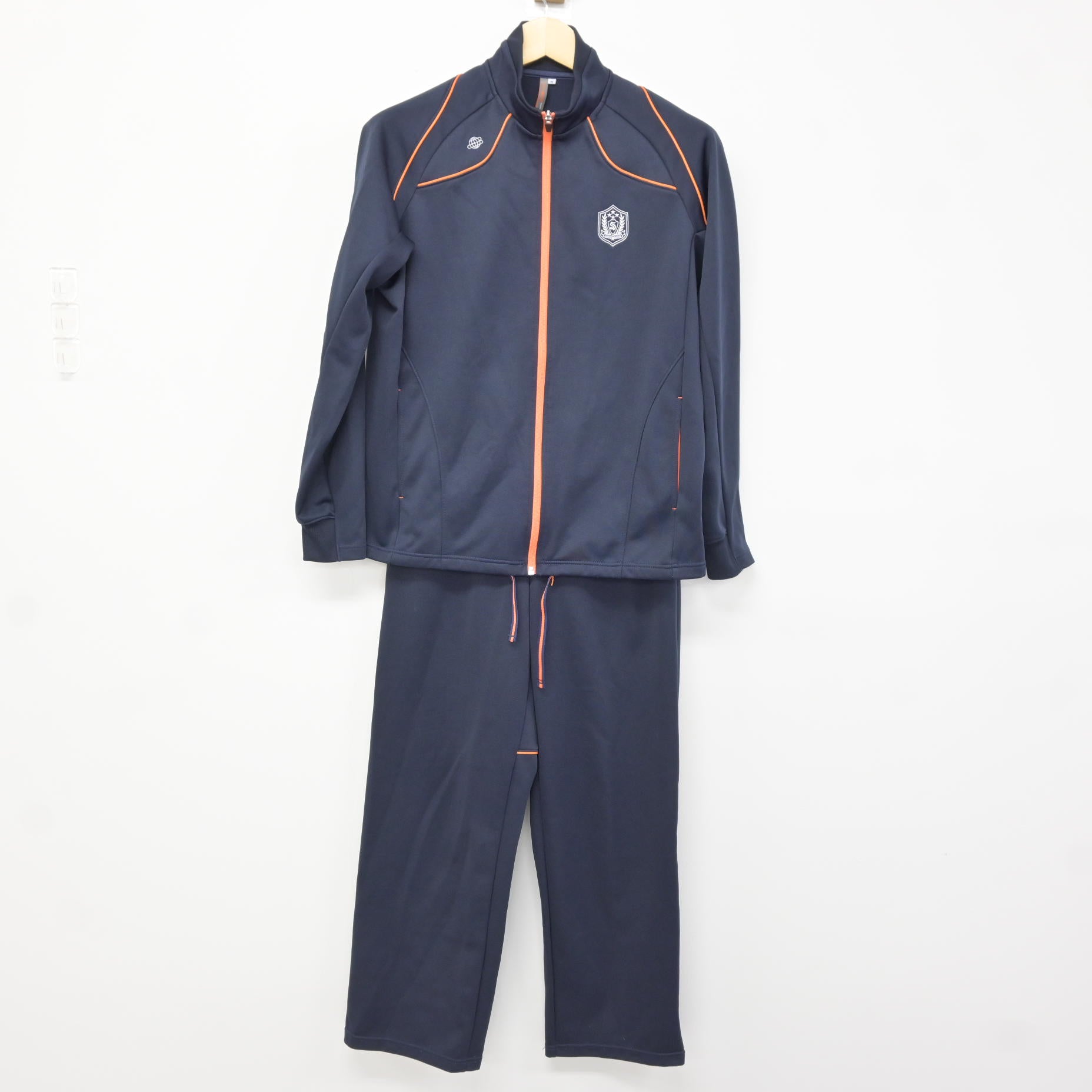 中古】埼玉県 埼玉栄高等学校 女子制服 2点 (ジャージ 上・ジャージ 下