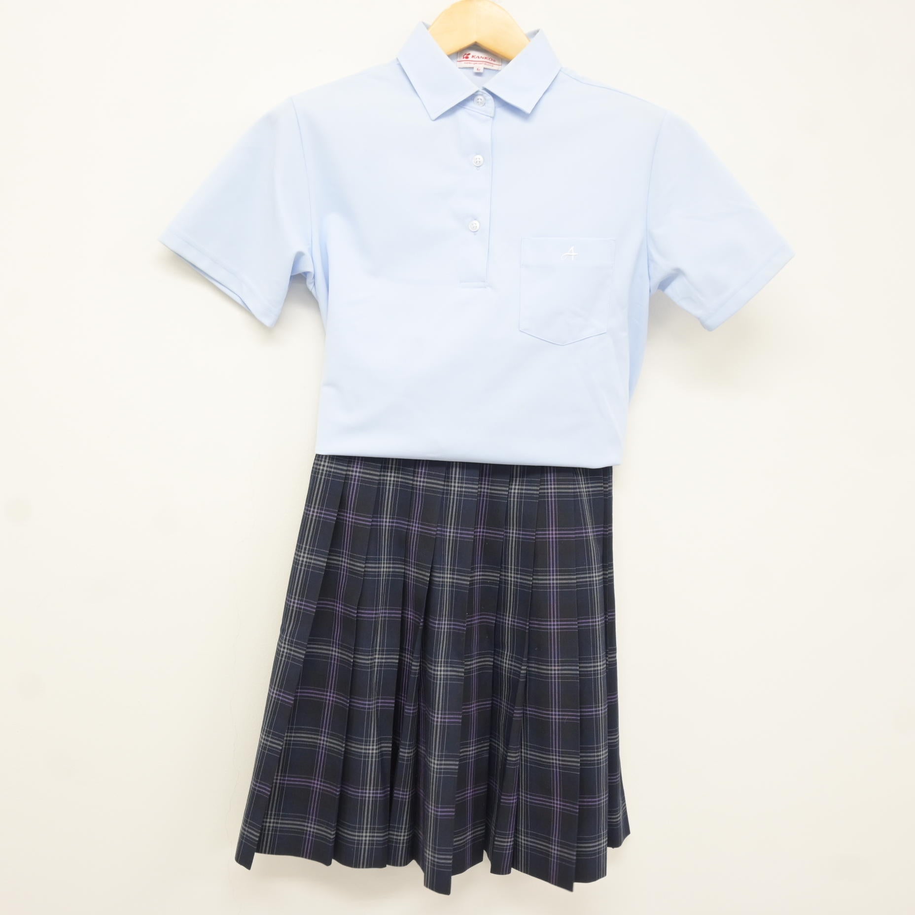 中古】 飛鳥未来高等学校 女子制服 2点 (シャツ・スカート) sf117031