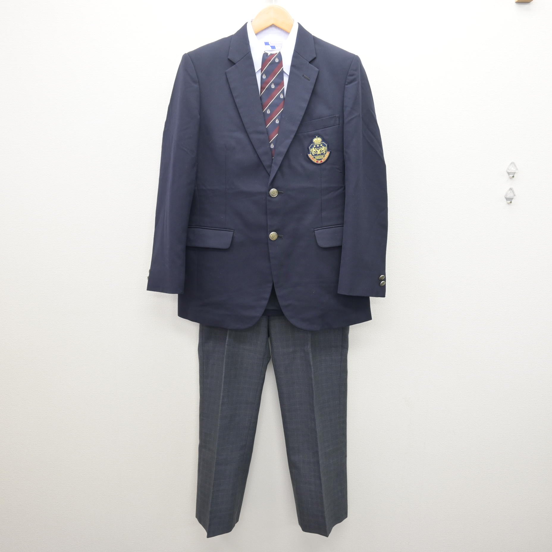 中古】神奈川県 岩谷学園高等専修学校 男子制服 4点 (ブレザー・シャツ