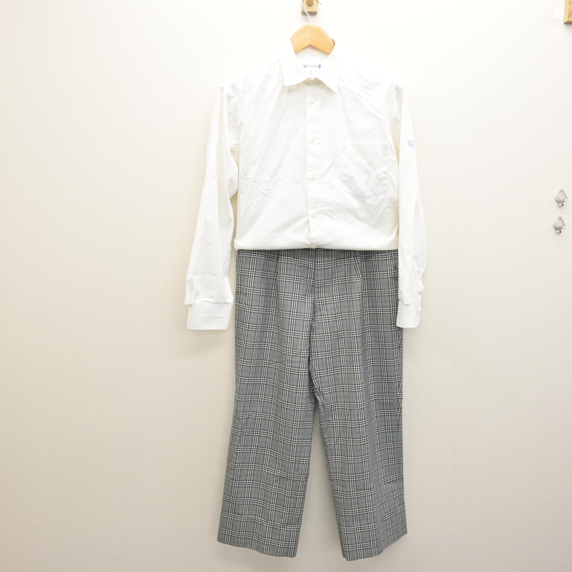 中古】千葉県 流山北高等学校 男子制服 2点 (シャツ・ズボン) sf122060