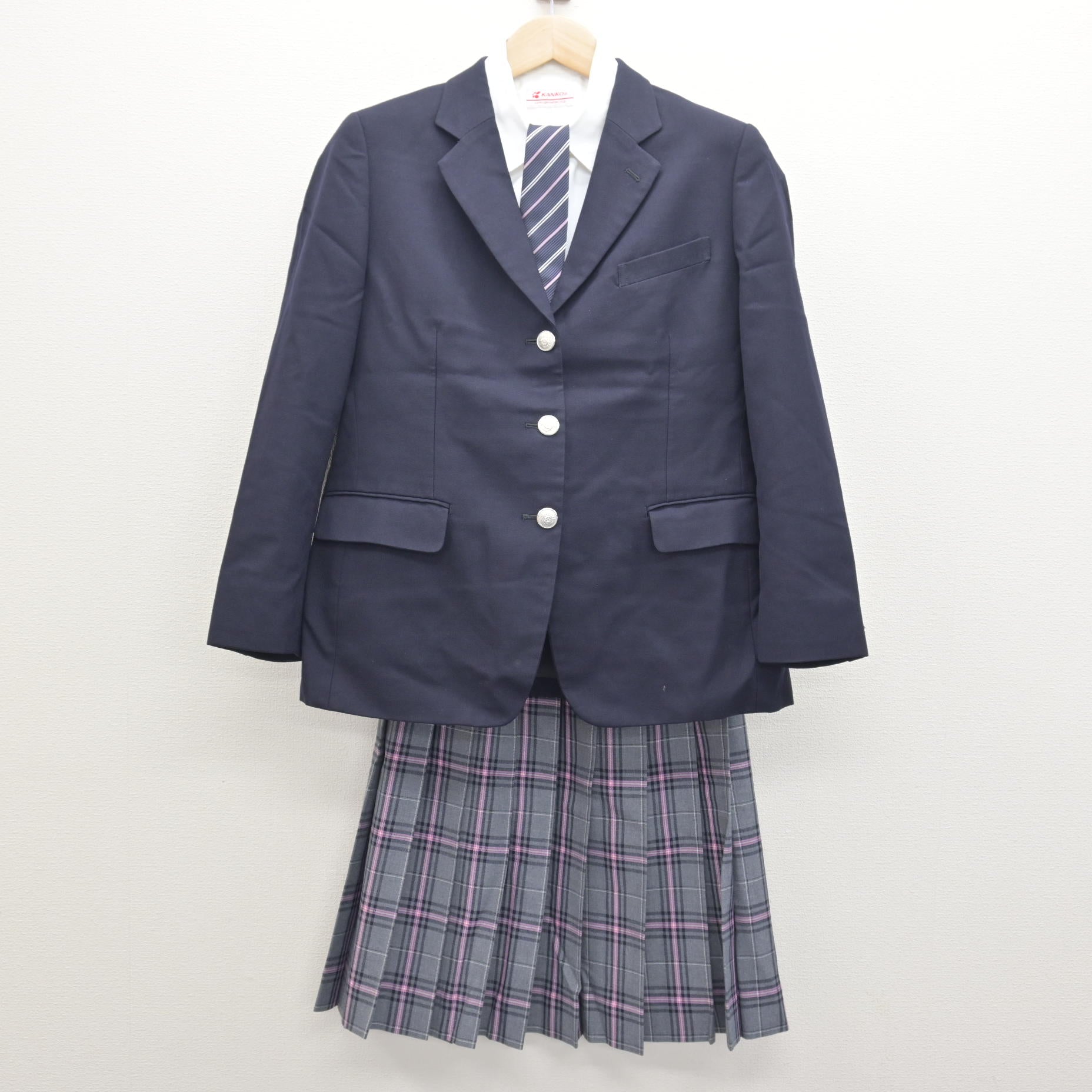 中古】 クラーク記念国際高等学校 女子制服 4点 (ブレザー・シャツ