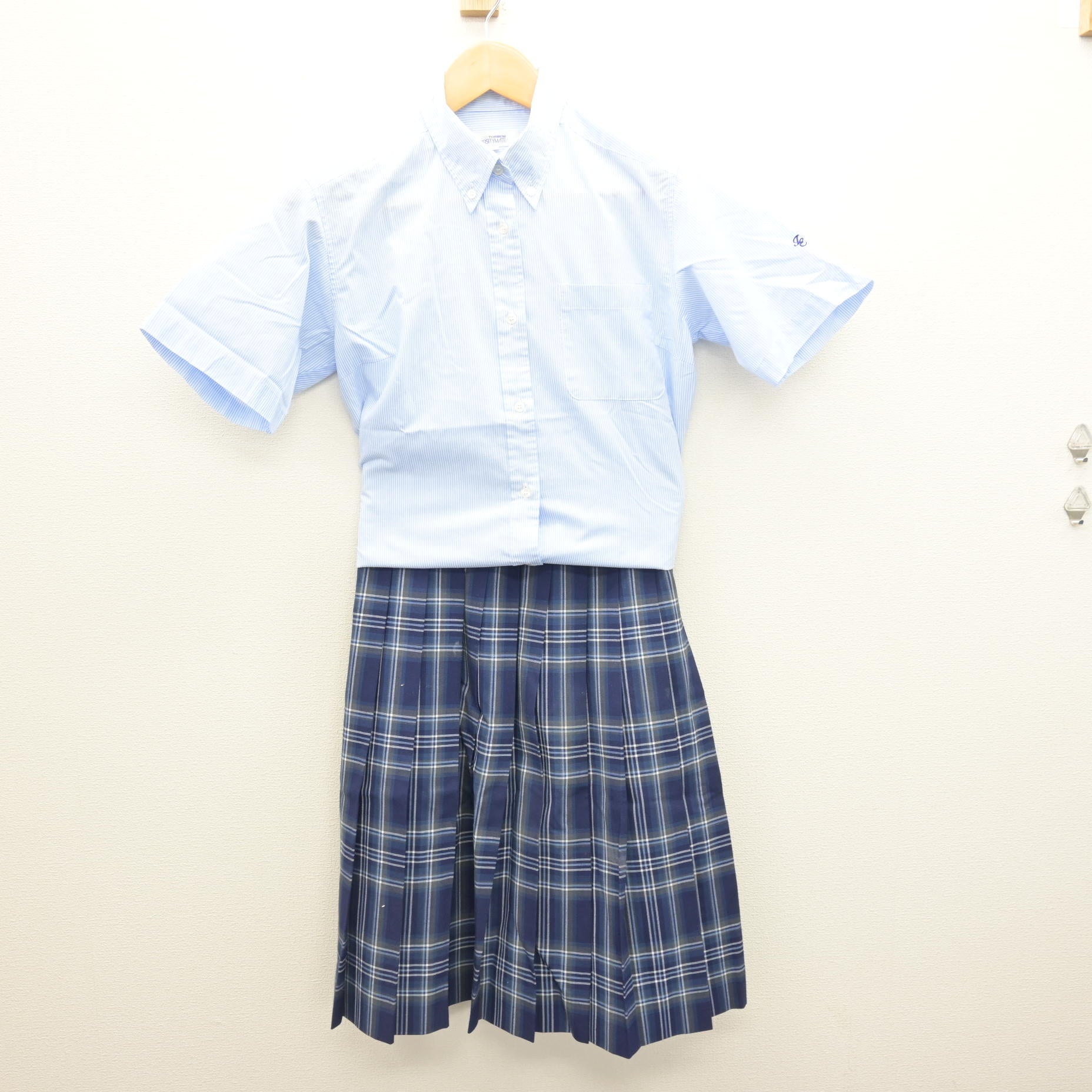 中古】愛媛県 今治東中等教育学校 女子制服 3点 (シャツ・スカート 