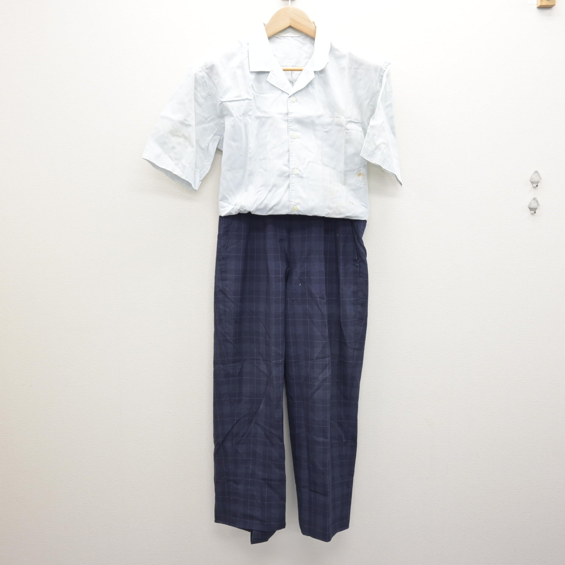 三重県立四日市高等学校　制服中古　男子用 中古】三重県 四日市高等学校 男子制服 3点 (シャツ・ズボン) sf123998