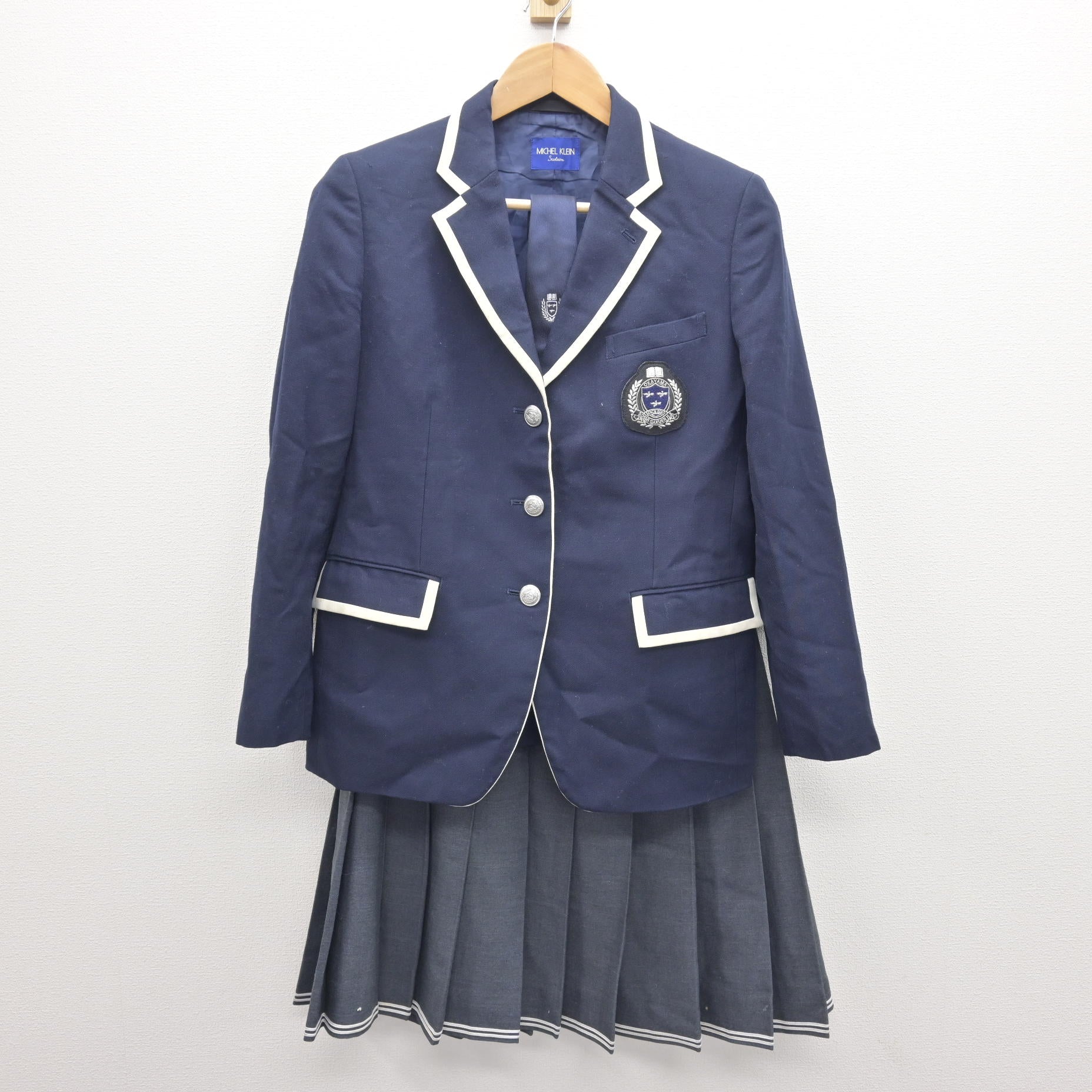 中古】岡山県 創志学園高等学校 女子制服 3点 (ブレザー・スカート