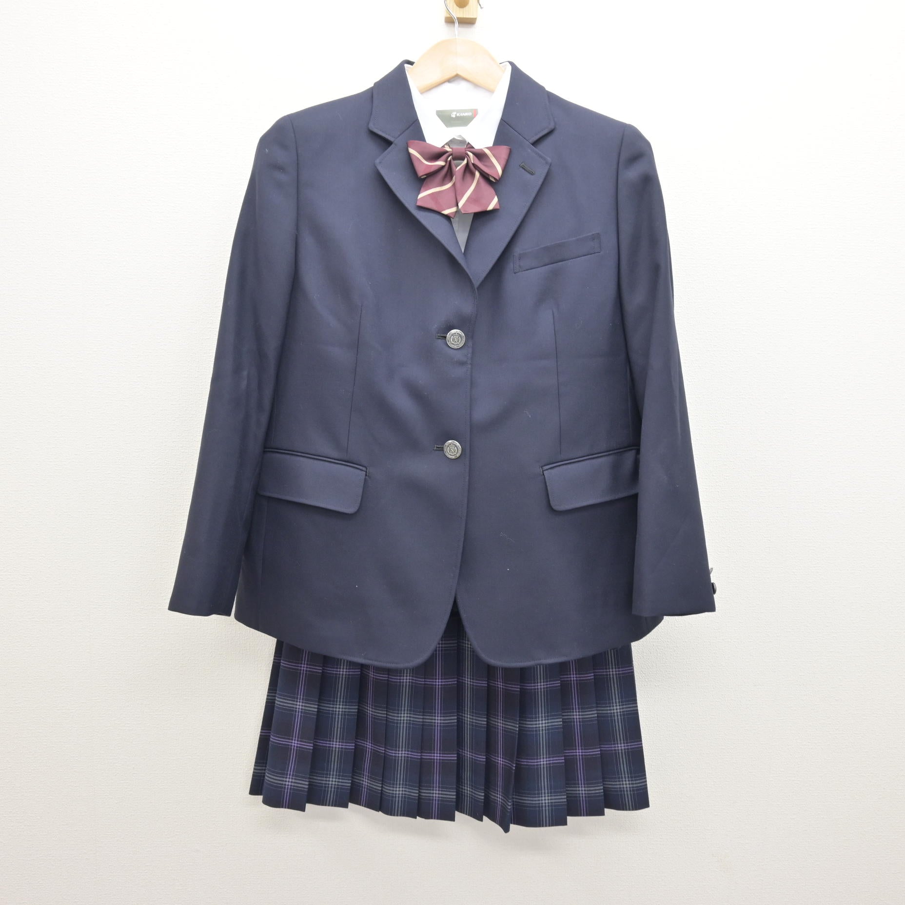 中古】 飛鳥未来高等学校 女子制服 5点 (ブレザー・ニット・シャツ