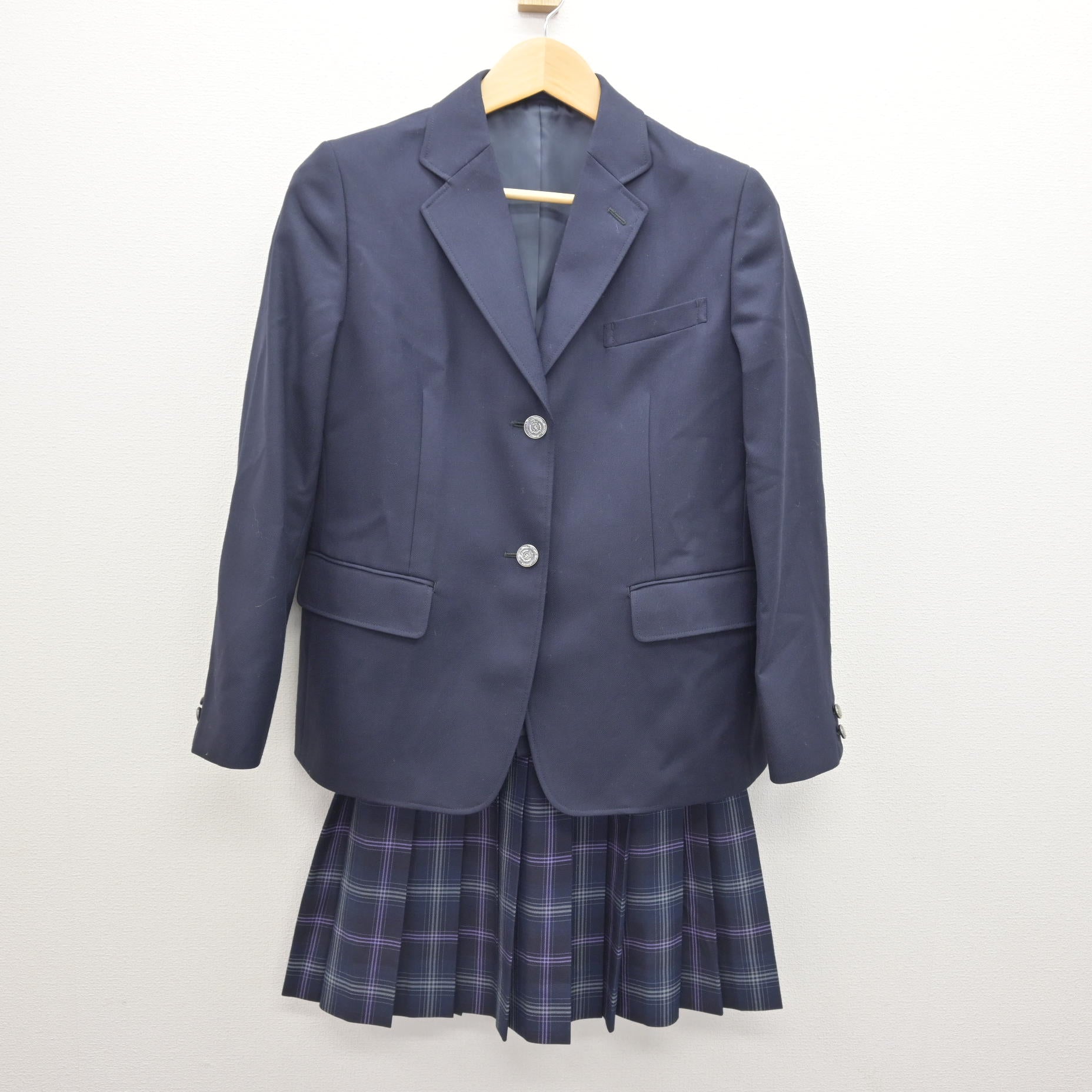 中古】 飛鳥未来きずな高等学校 女子制服 2点 (ブレザー・スカート