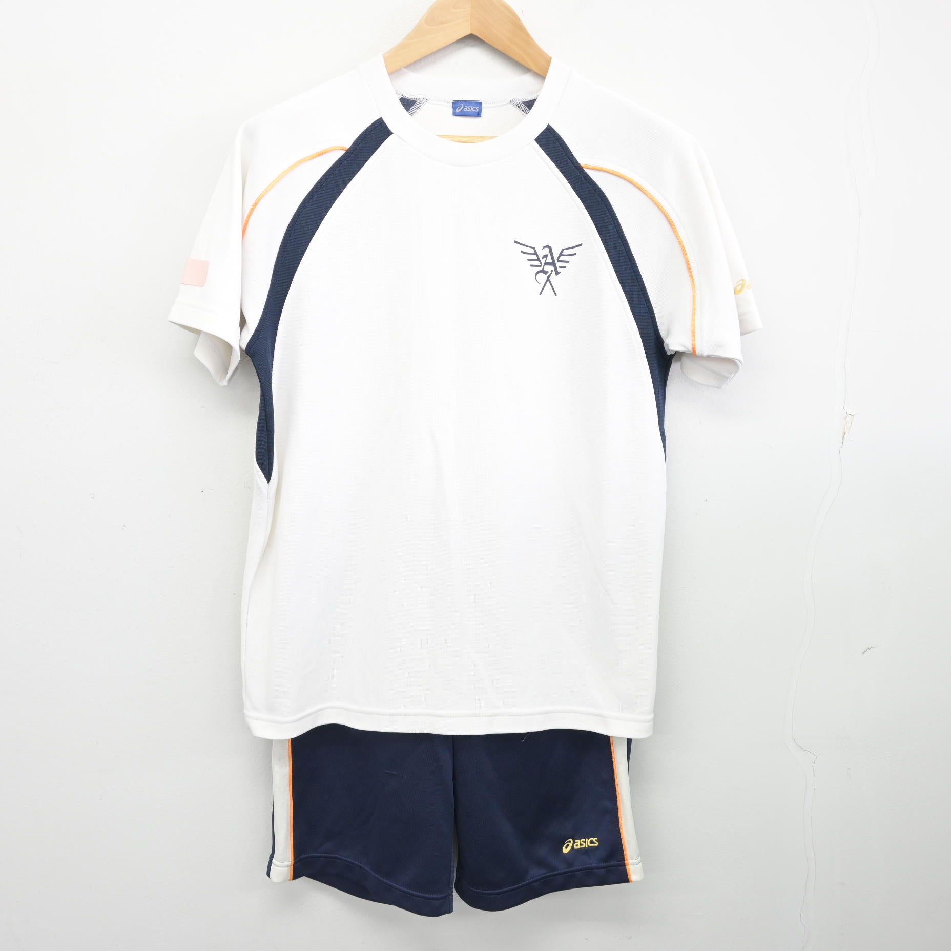 中古】埼玉県 上尾鷹の台高等学校 女子制服 2点 (体操服 上・体操服 下