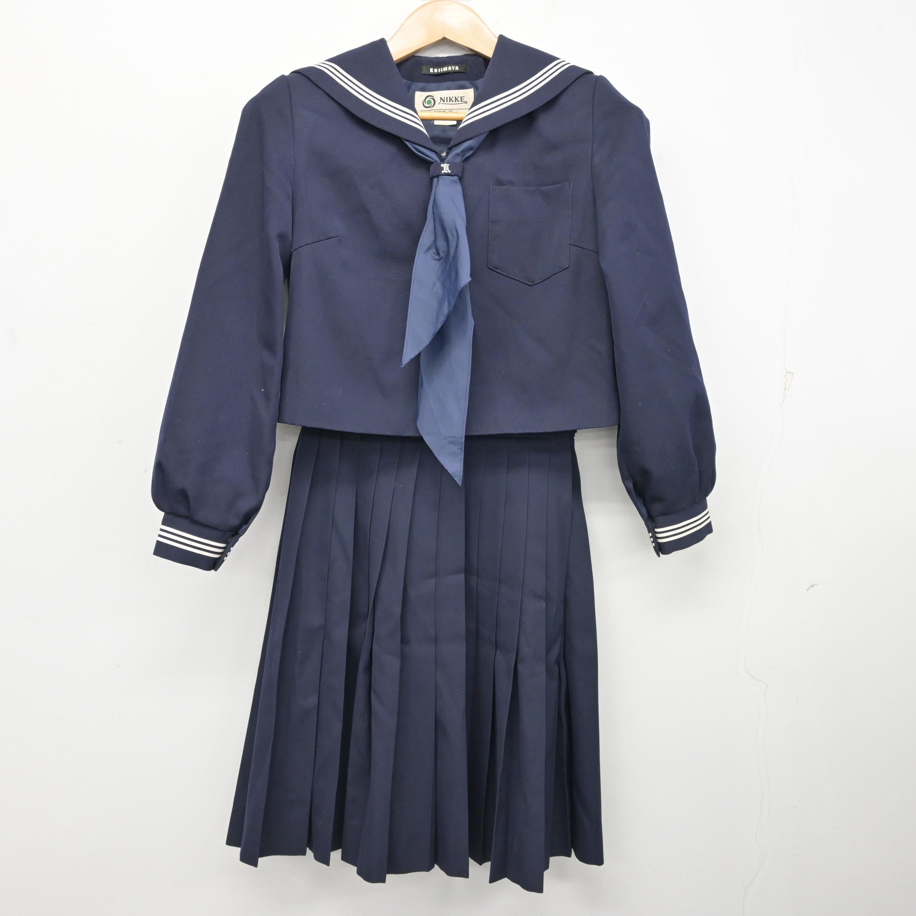 中古】高知県 高知商業高等学校 女子制服 3点 (セーラー服・スカート