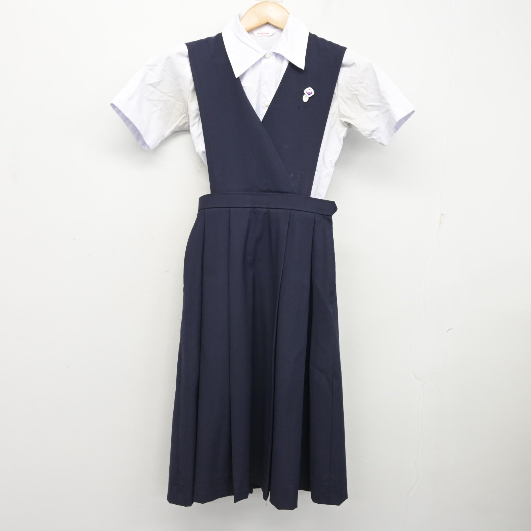 中古】和歌山県 和歌山信愛中学校・高等学校 女子制服 4点 (シャツ