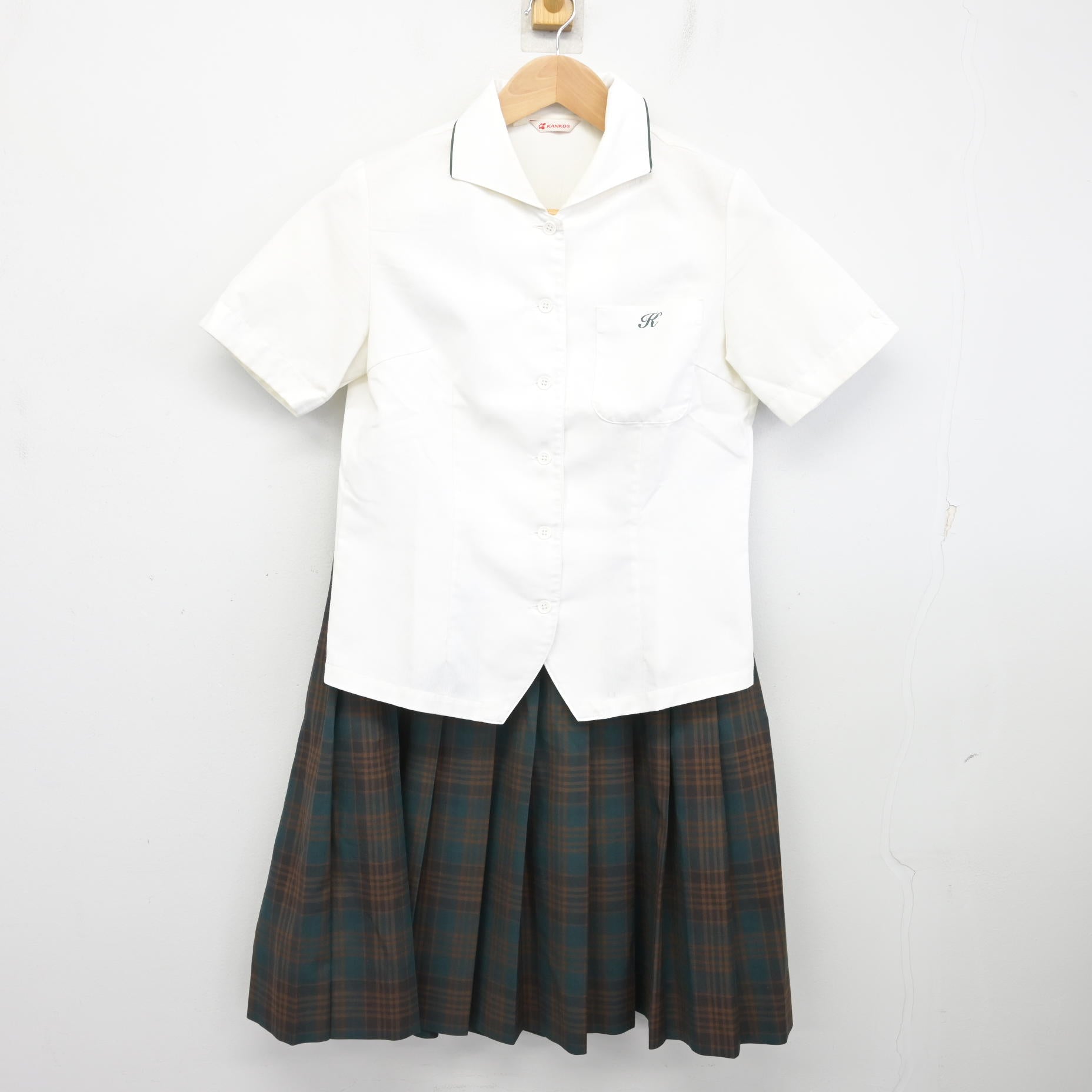 中古】千葉県 国府台女子学院高等部/旧制服 女子制服 3点 (シャツ