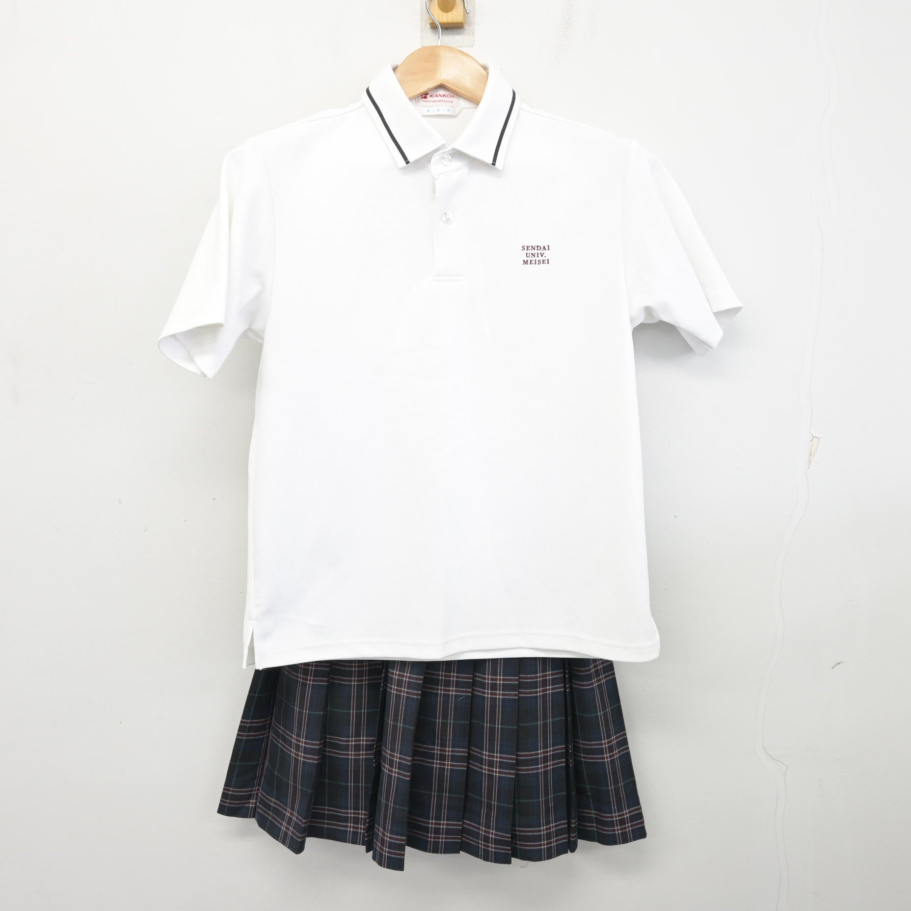 中古】宮城県 仙台大学附属明成高等学校 女子制服 3点 (シャツ