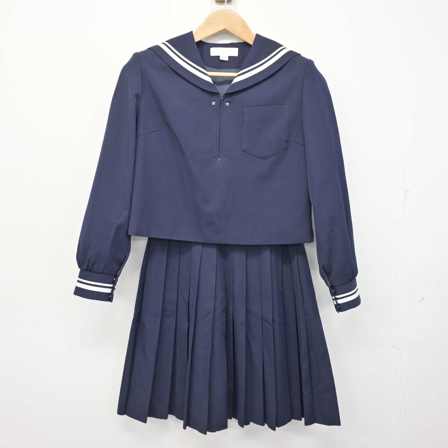 中古】高知県 土佐女子高等学校 女子制服 2点 (セーラー服・スカート