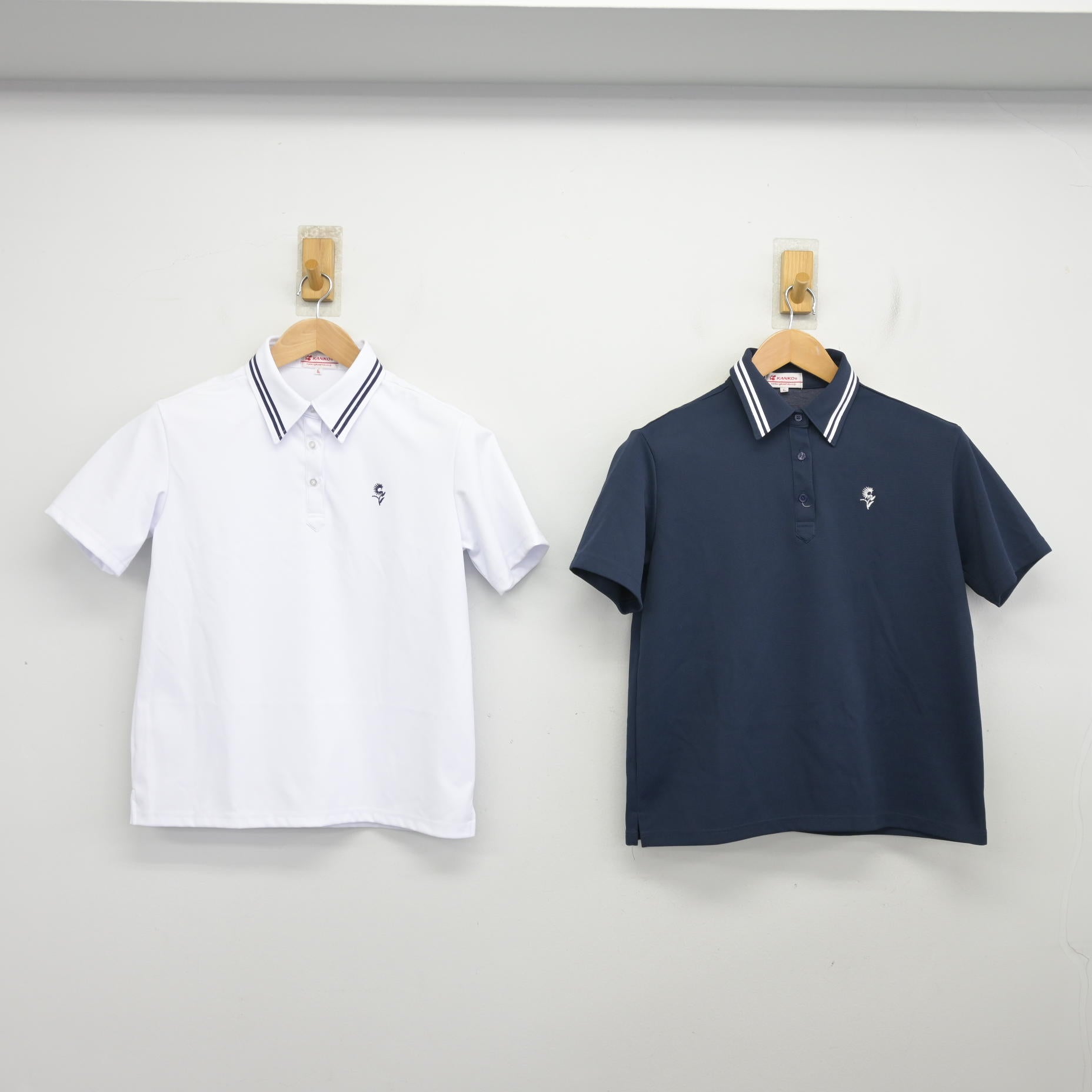 中古】神奈川県 相模女子大学高等部 女子制服 2点 (シャツ) sf140362
