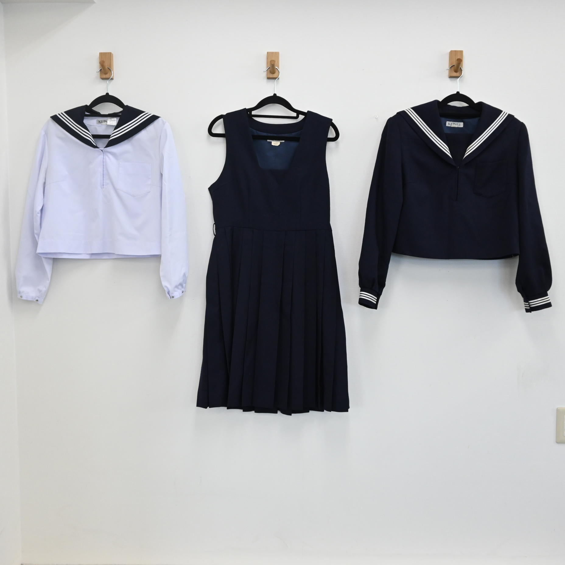 【中古】茨城県 水戸第三高等学校 女子制服 3点（セーラー服 冬・セーラー 合服 長袖・ジャンパースカート・ジャンパースカート） sf000390