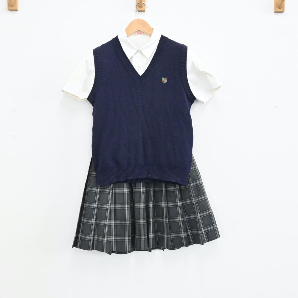 【中古】東京都 実践学園高等学校 女子制服 3点（ニットベスト・シャツ・スカート）sf005190