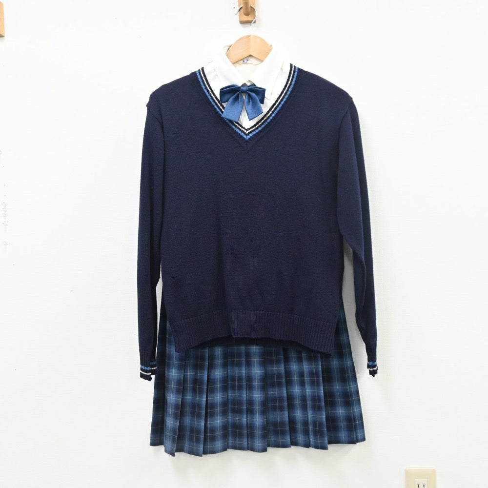 中古制服】京都府 京都産業大学附属高等学校 女子制服 4点（シャツ