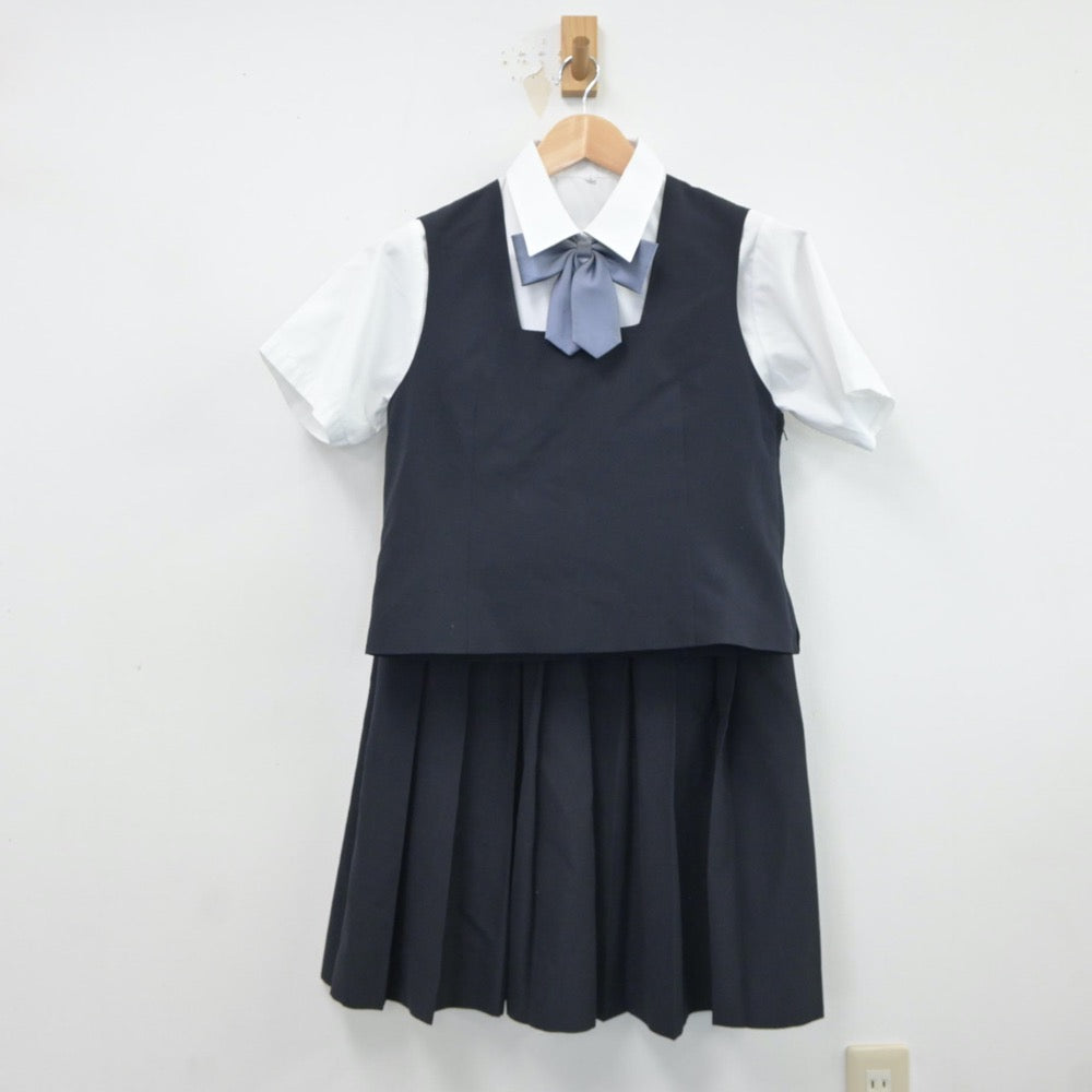 【中古】東京都 東京音楽大学附属高等学校 女子制服 4点（シャツ・ベスト・スカート）sf017571