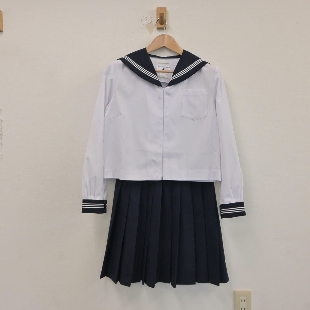 【中古】青森県 弘前市立第四中学校 女子制服 2点（セーラー服・スカート）sf017629