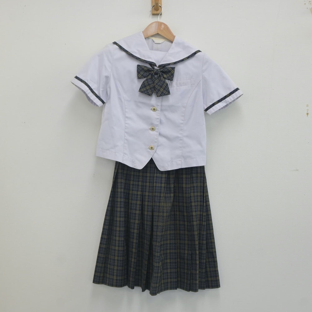 【中古】福岡県 八女学院高等学校 女子制服 4点（シャツ・スカート）sf022898