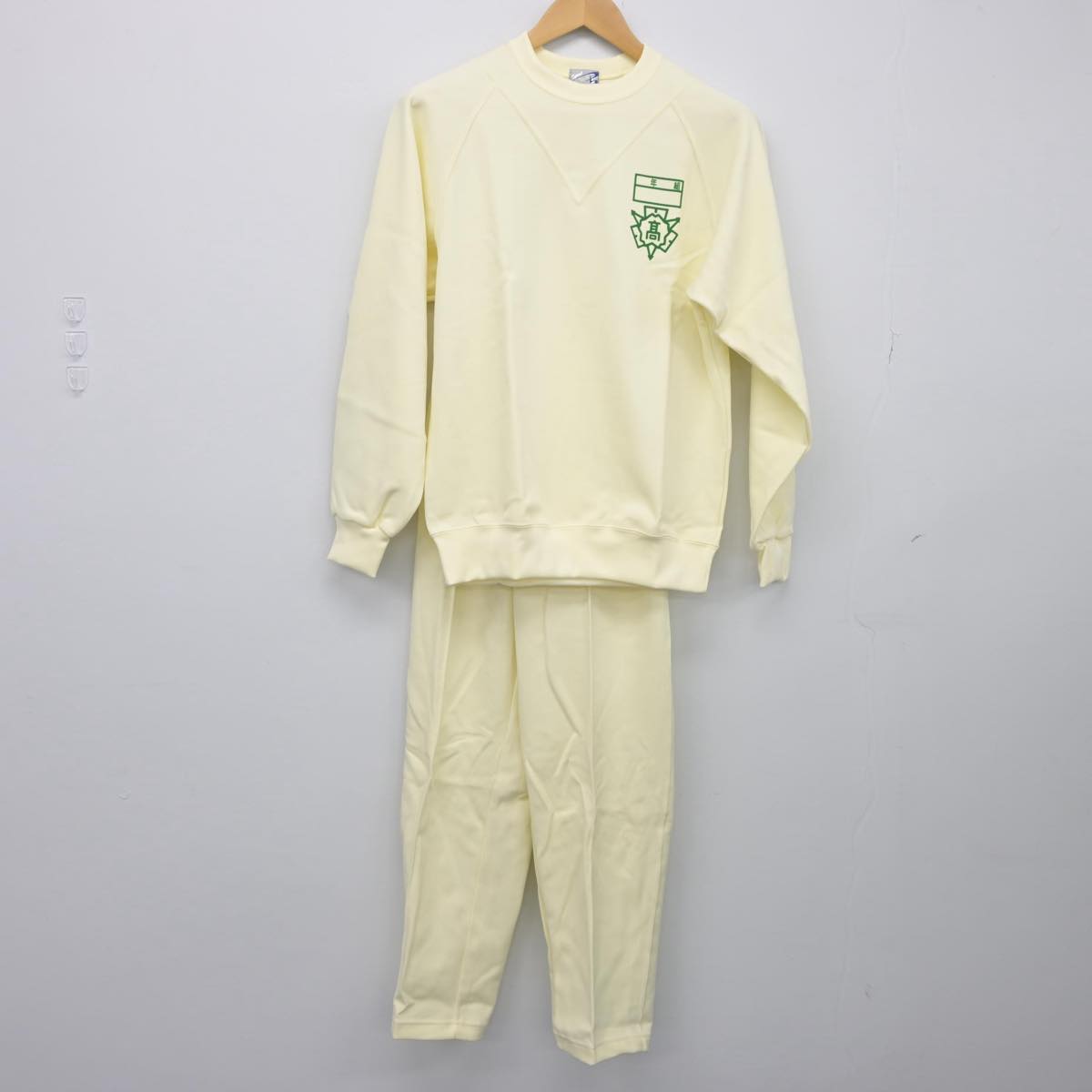 【中古】愛媛県 松山東高等学校 女子制服 2点（ジャージ 上・ジャージ 下）sf025901