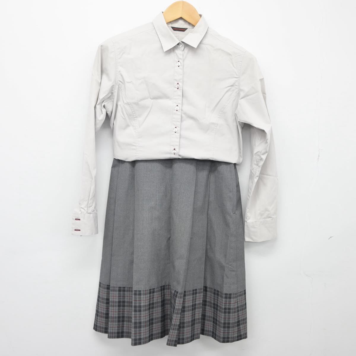 【中古】神奈川県 北鎌倉女子学園高等学校 女子制服 2点（シャツ・スカート）sf026148