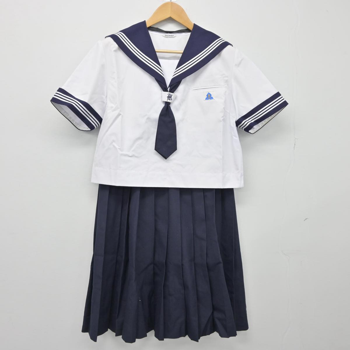 中古制服】東京都 葛美中学校 女子制服 4点（セーラー服・スカート）sf026501【リサイクル学生服】 | 中古制服通販パレイド