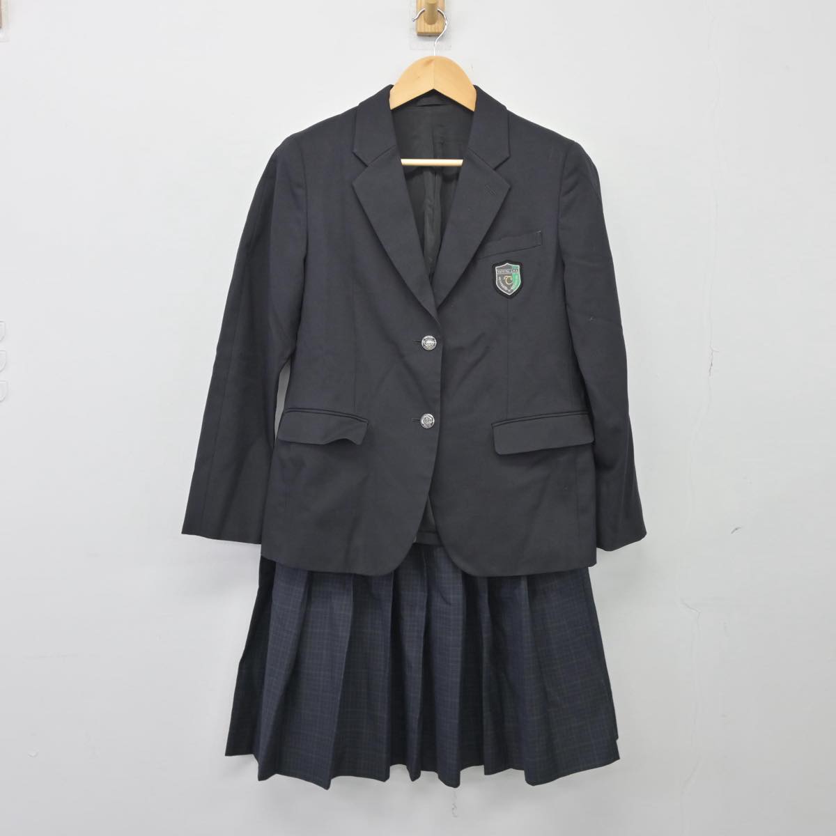 【中古】大阪府 盾津中学校 女子制服 3点（ブレザー・スカート）sf026914