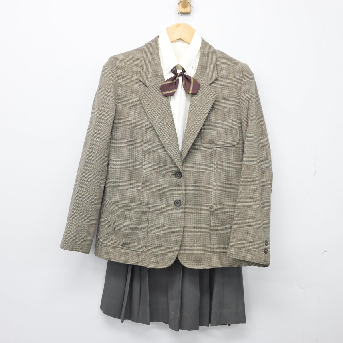 中古制服】東京都 日本大学第二高等学校 女子制服 4点(ブレザー 中古制服】東京都 日本大学第二高等学校 女子制服 4点(ブレザー