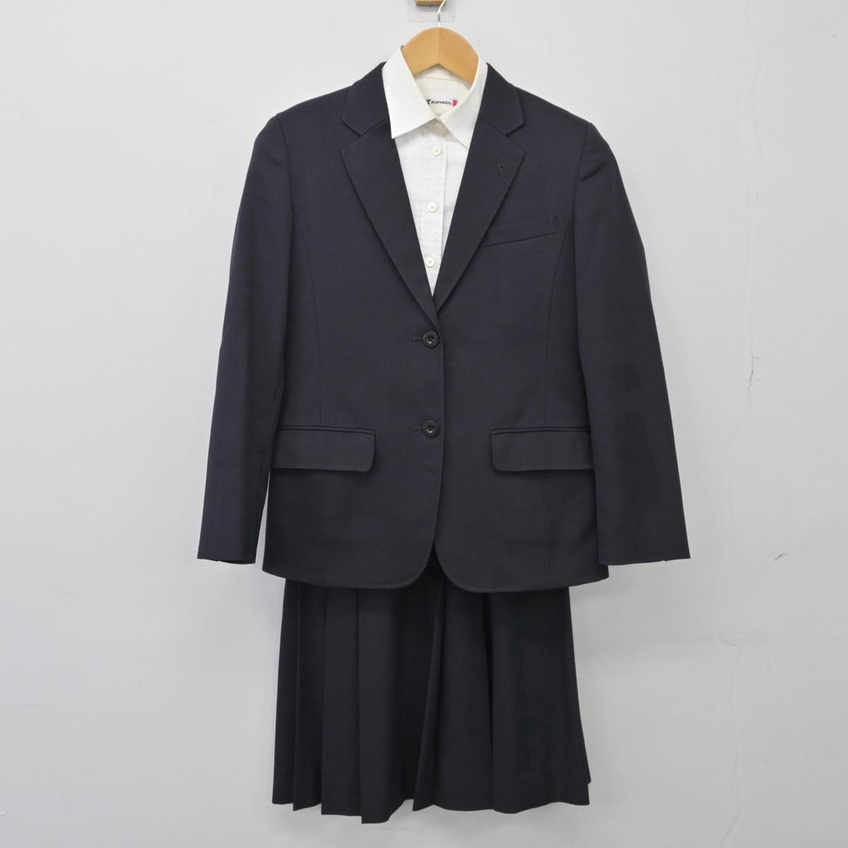 【中古】福岡県 筑紫丘高等学校 女子制服 3点（ブレザー・シャツ・スカート）sf027195