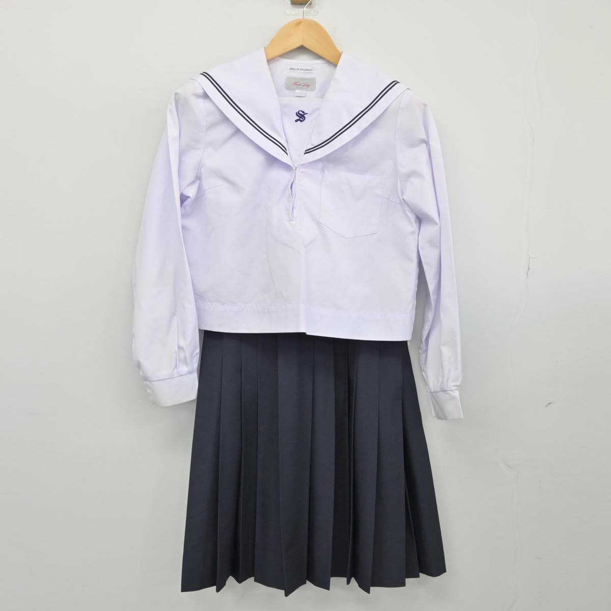 【中古】大阪府 泉南中学校 女子制服 2点（セーラー服・スカート）sf027601