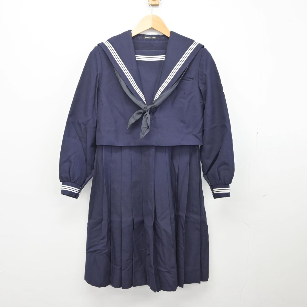 中古制服】福岡県 福岡九州女子高等学校 女子制服 3点（セーラー服・ジャンパースカート）sf028242【リサイクル学生服】 | 中古制服通販パレイド