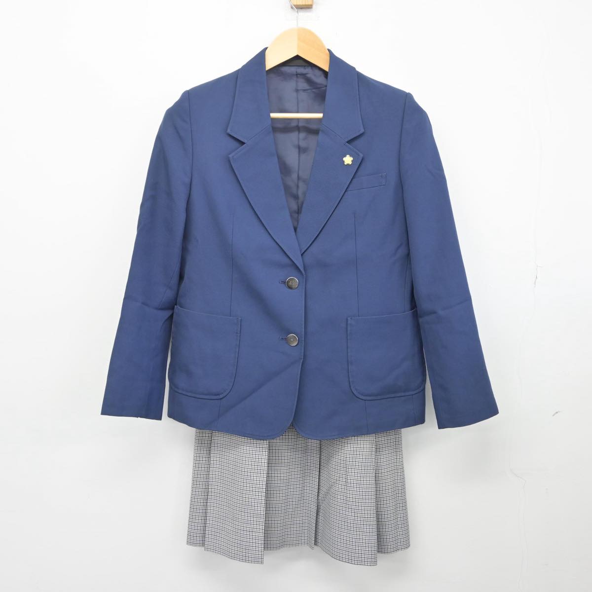 中古制服】神奈川県 藤沢市立滝の沢中学校 女子制服 4点