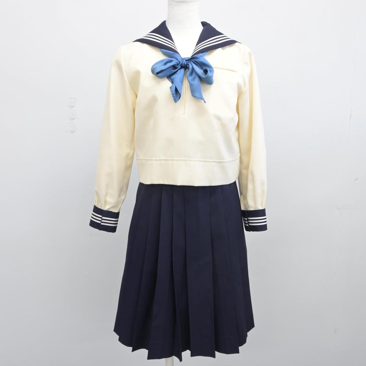 中古制服】東京都 東京女学館高等学校 女子制服 3点（セーラー服