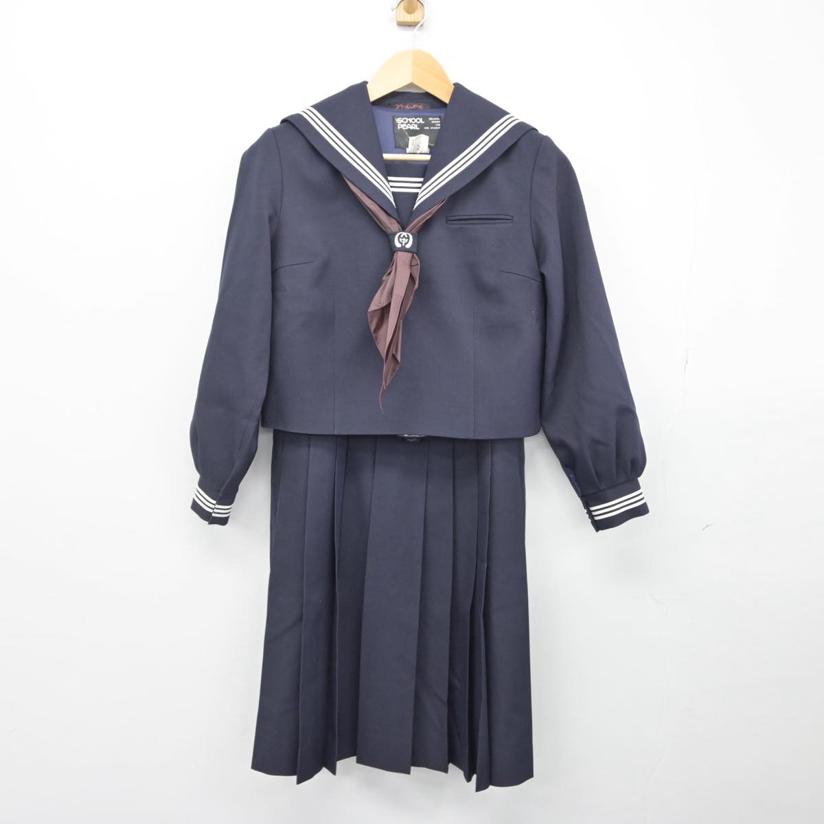 【中古】埼玉県 春日部中学校 女子制服 3点（セーラー服・ジャンパースカート）sf029510