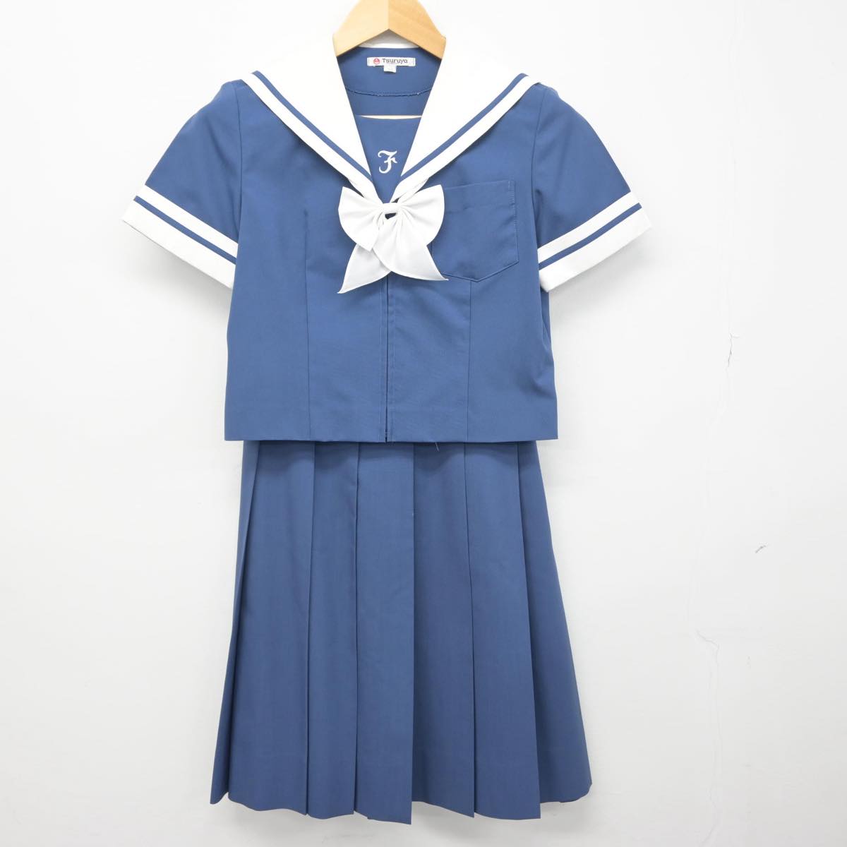 中古】熊本県 熊本学園大学付属中学校 女子制服 3点（セーラー服・スカート）sf029527 | 中古制服通販パレイド