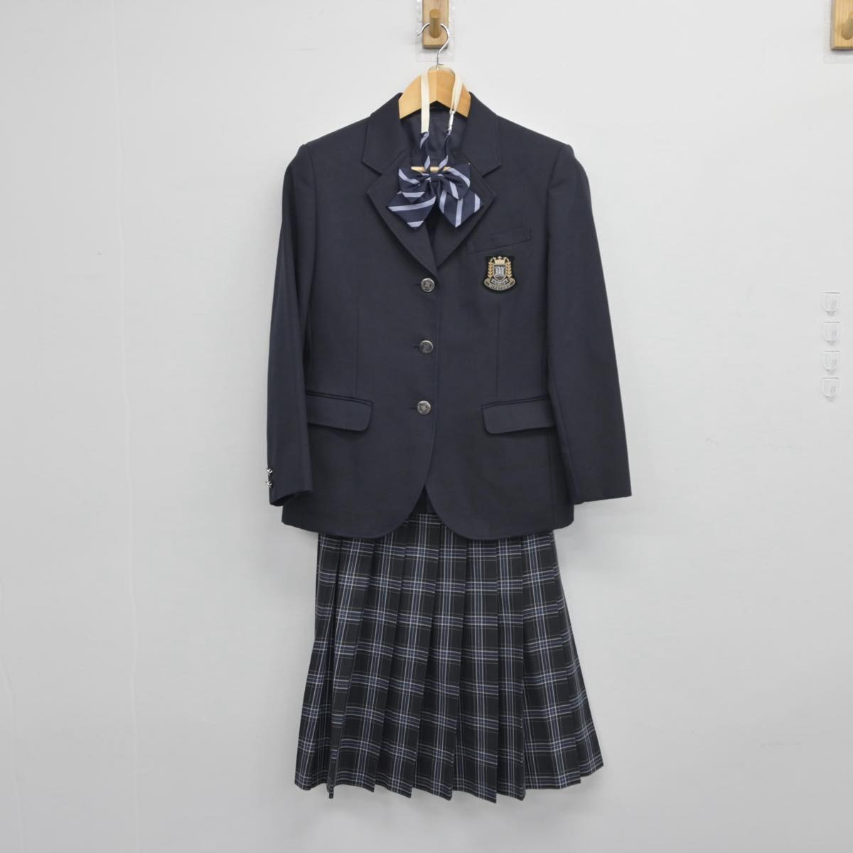 【中古】宮城県 宮床中学校 女子制服 3点（ブレザー・スカート）sf029857