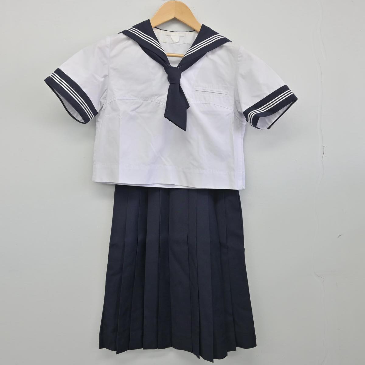 【中古】東京都 豊島岡女子学園高等学校 女子制服 4点（セーラー服・スカート）sf030019