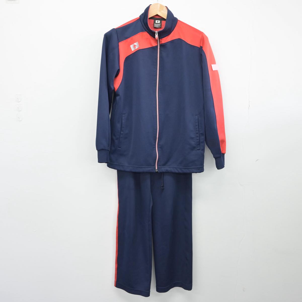 中古】千葉県 西武台千葉高等学校 女子制服 2点(ジャージ 上 中古】千葉県 西武台千葉高等学校 女子制服 2点(ジャージ 上