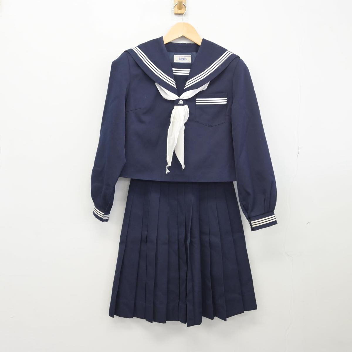 中古】滋賀県 八幡中学校 女子制服 3点（セーラー服・スカート）sf030270 | 中古制服通販パレイド