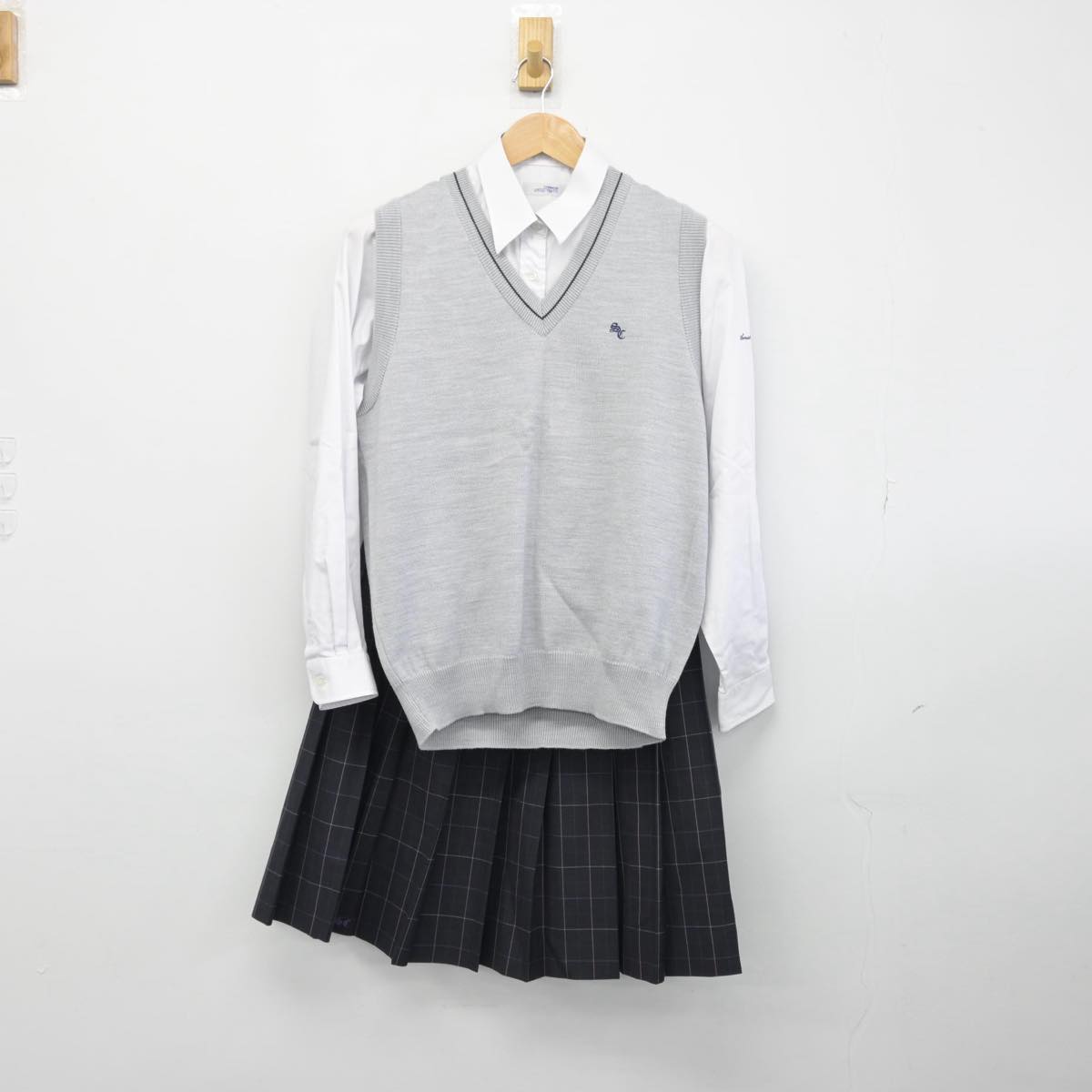 中古】宮城県 仙台商業高等学校 女子制服 5点（ニットベスト・シャツ・スカート）sf030319 | 中古制服通販パレイド