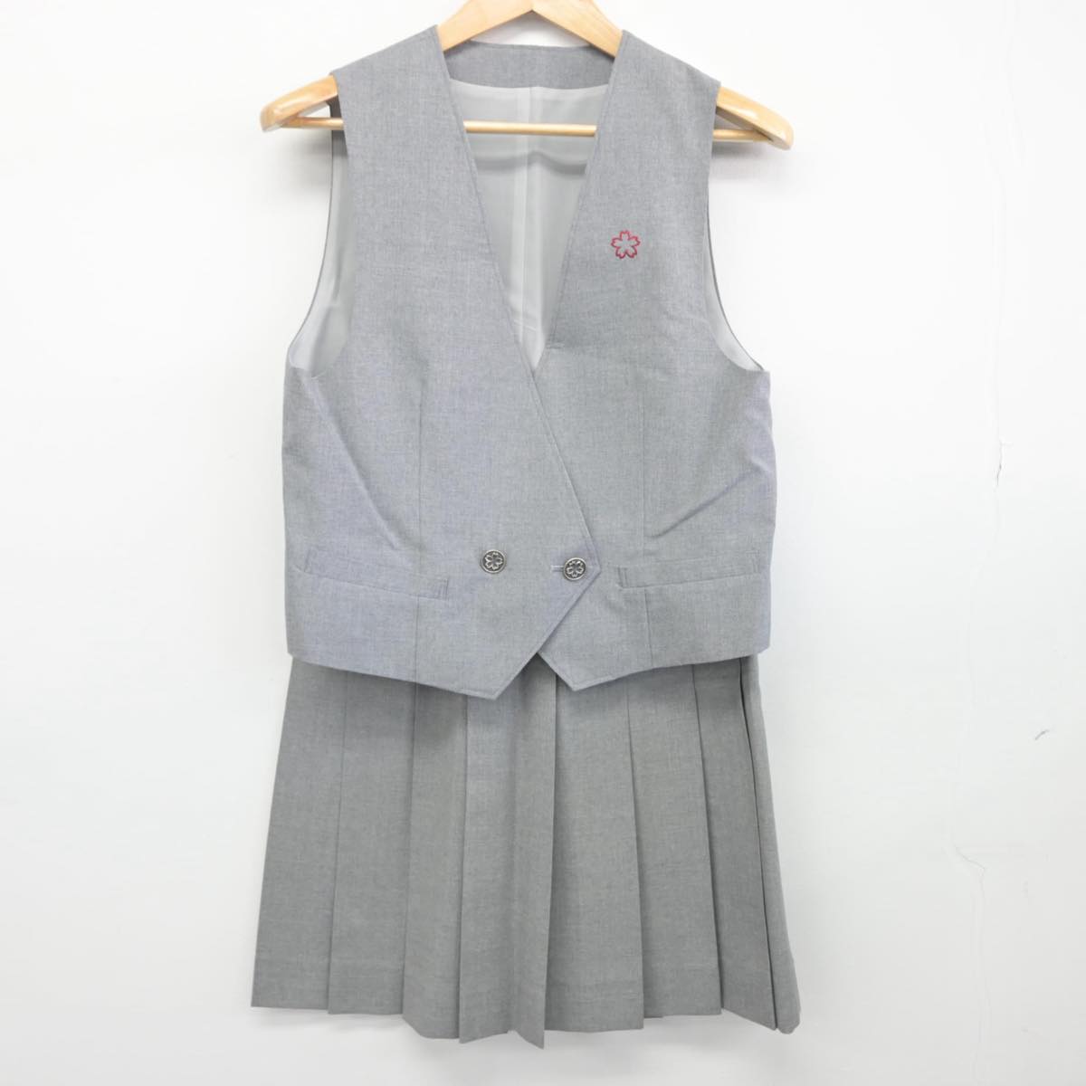 【中古】茨城県 水戸桜ノ牧高等学校 女子制服 2点（ベスト・スカート）sf031443