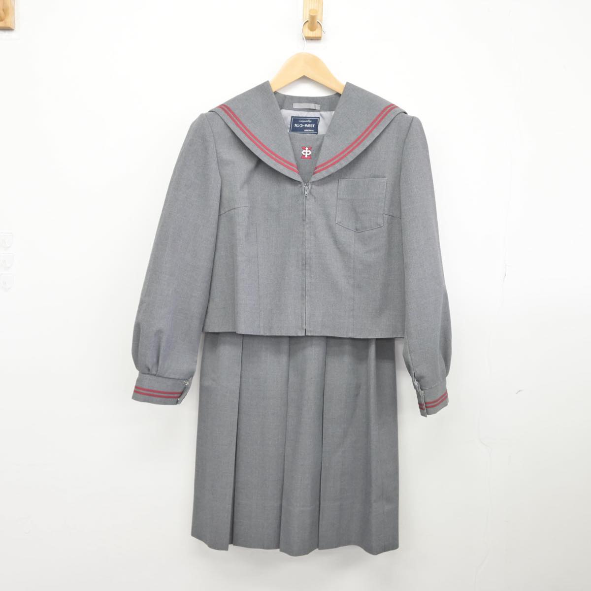 中古】千葉県 成田中台中学校 女子制服 2点（セーラー服・スカート）sf031952 | 中古制服通販パレイド