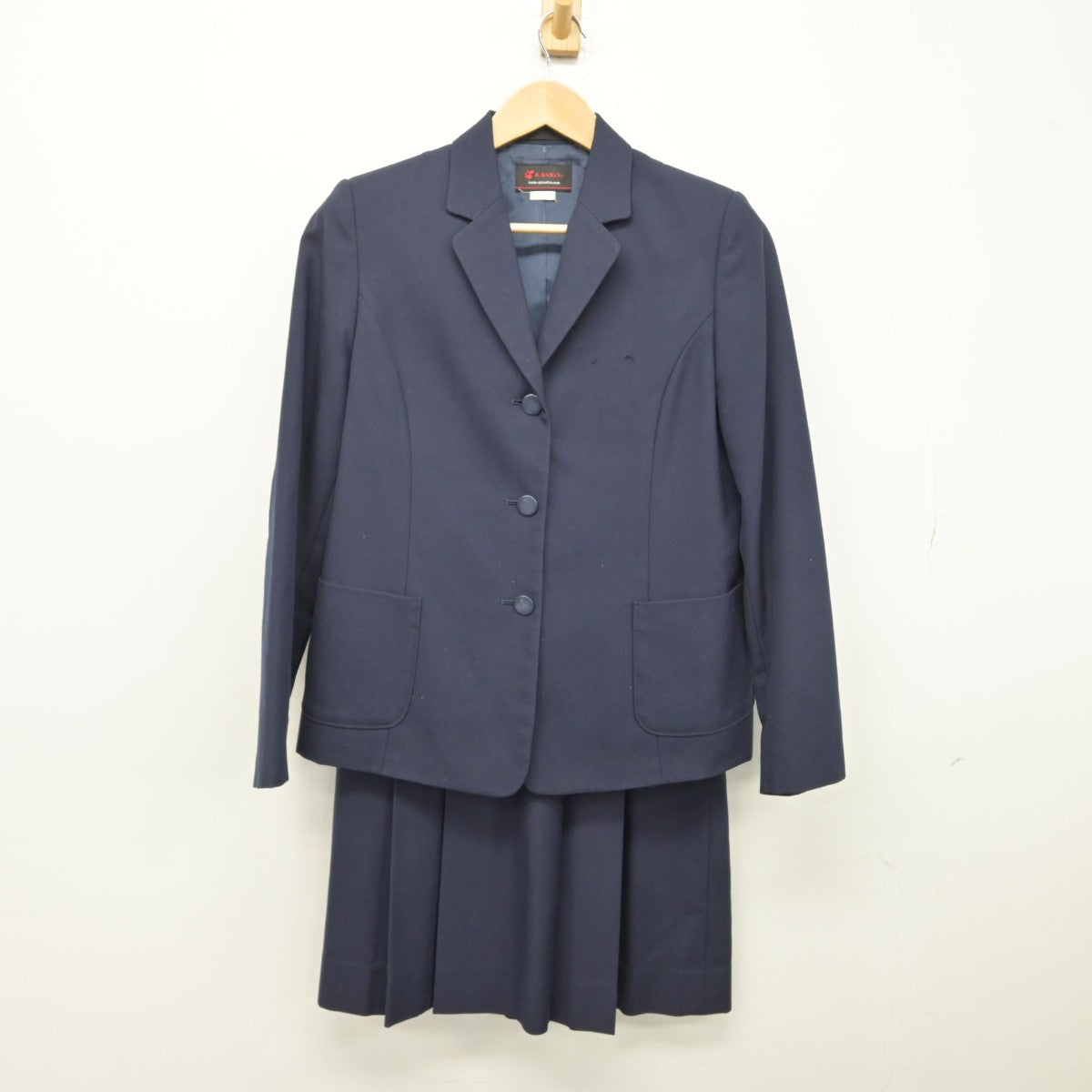 中古】宮城県 塩竈市立第三中学校 女子制服 2点（ブレザー・スカート）sf033040 | 中古制服通販パレイド