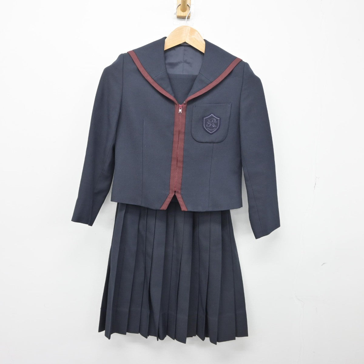 中古】大阪府 履正社高等学校 女子制服 3点（セーラー服・スカート 