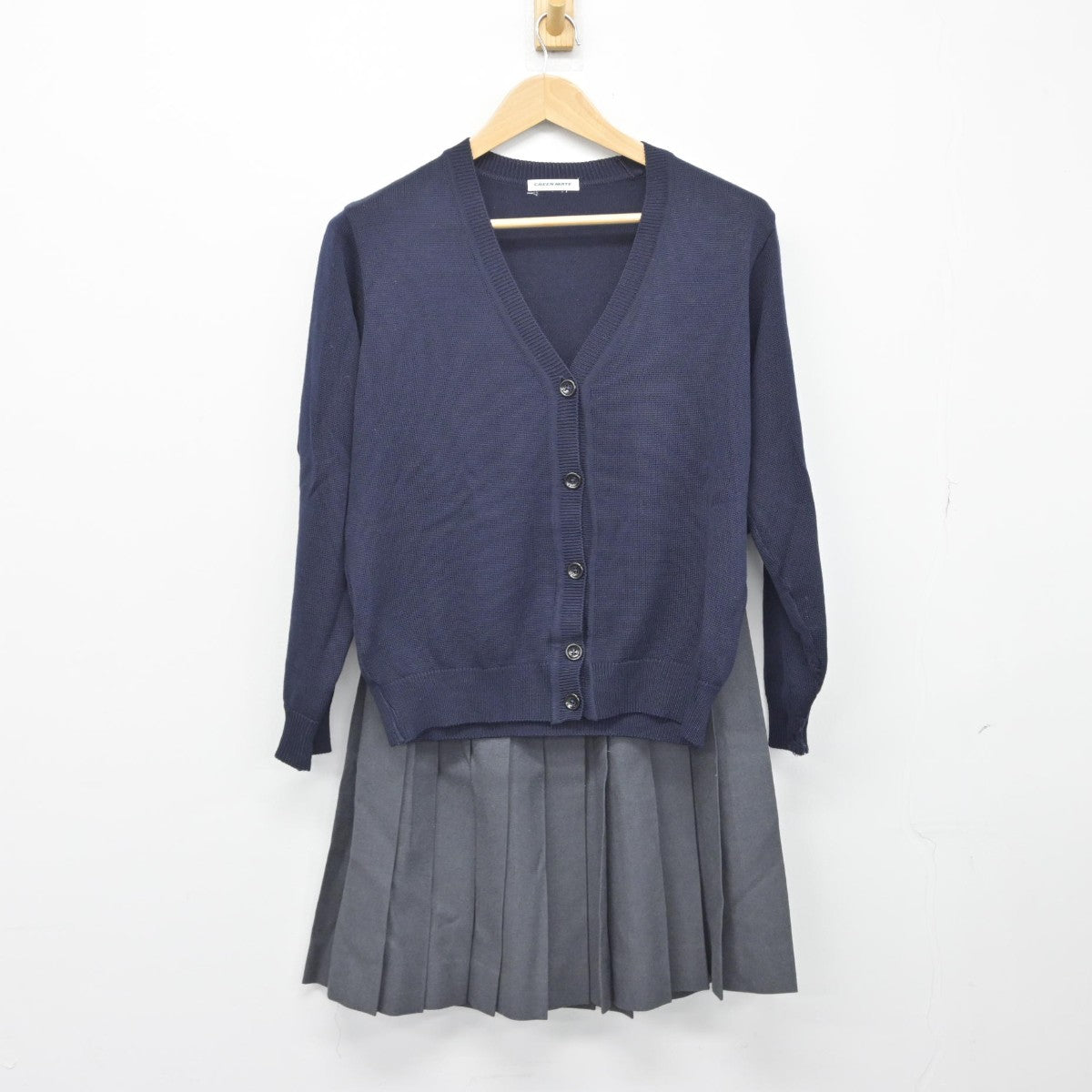 中古】埼玉県 獨協埼玉中学高等学校 女子制服 2点（ニット・スカート）sf033128 | 中古制服通販パレイド