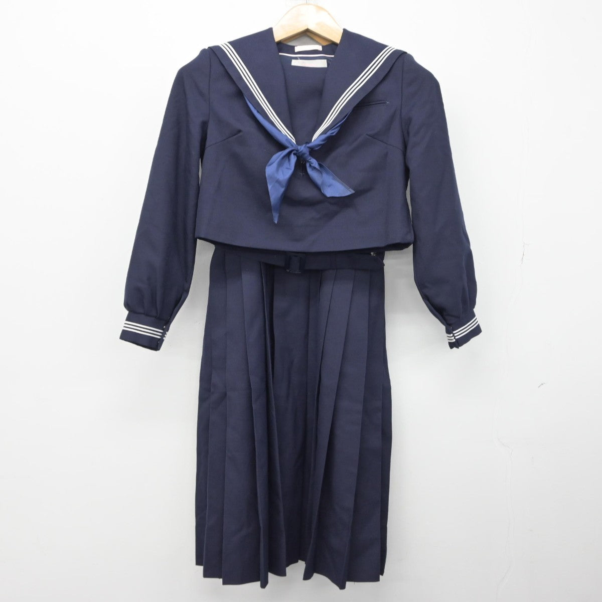 【中古】福岡県 福岡中央高等学校 女子制服 3点（セーラー服・ジャンパースカート）sf033201