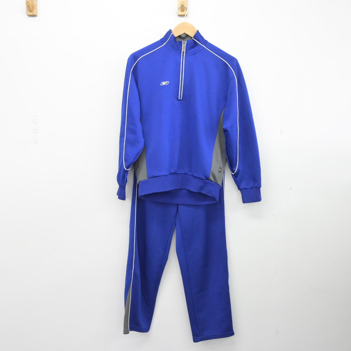 中古制服】熊本県 八代東高等学校 女子制服 2点（ジャージ 上