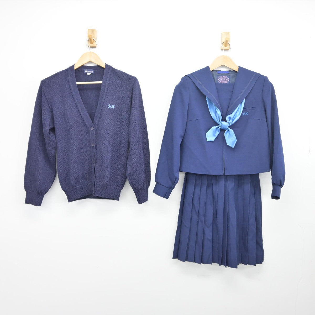 【中古】兵庫県 加古川北高等学校 女子制服 4点（ニット・セーラー服・スカート）sf033573