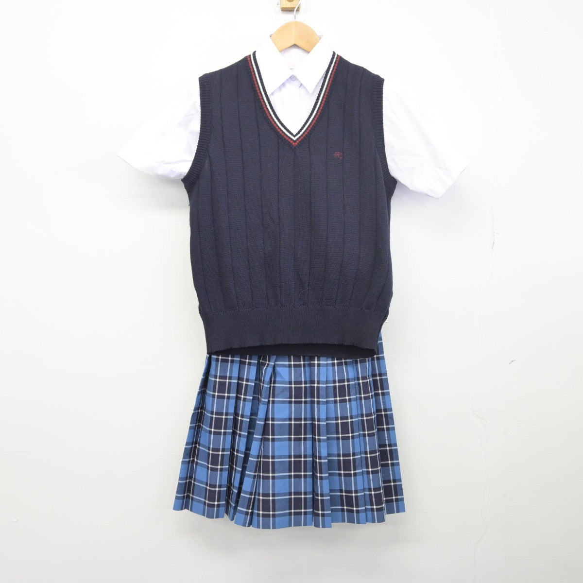 【中古】山梨県 甲府城西高等学校 女子制服 5点（ニットベスト・シャツ・シャツ・スカート）sf033982