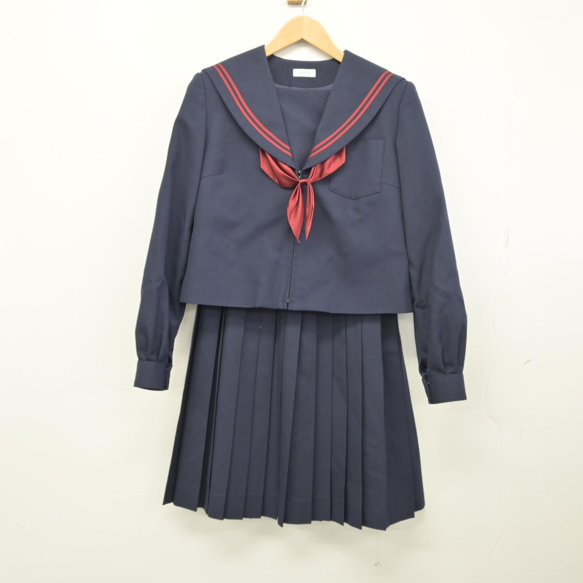 中古】岐阜県 緑陽中学校 女子制服 3点（セーラー服・スカート）sf034297 | 中古制服通販パレイド